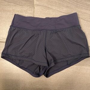 Lululemon navy shorts size 6